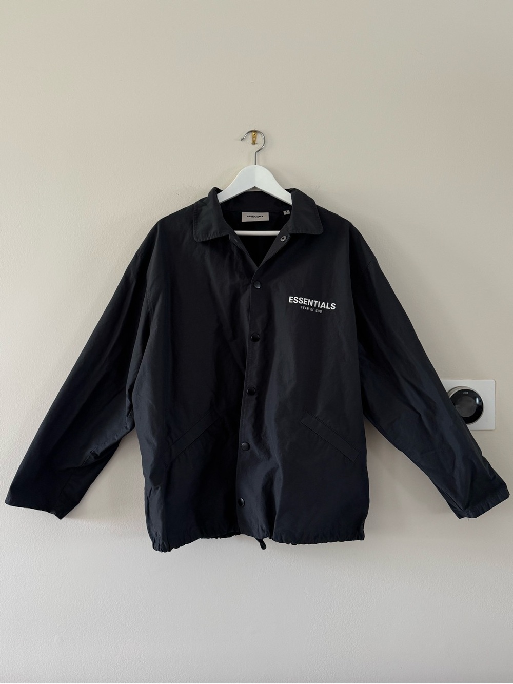 ESSENTIALS unisex - Black Logo Coach/ windbreaker Jacket